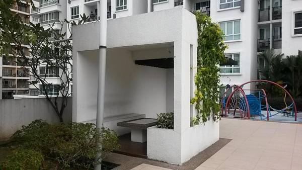 Garden Apartment at Zenith