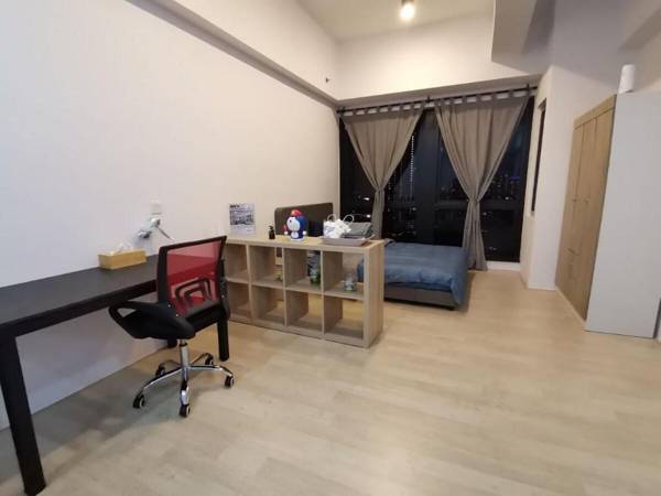 Workspace - Pavilion Bukit Jalil @ REVO Cozy Studio Suite 