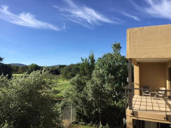 Beautiful Studio! Modern securecomfy stay in Windhoek Golf Estate