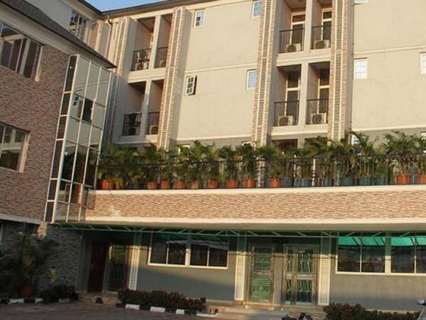 SOLAB HOTELS AND SUITES