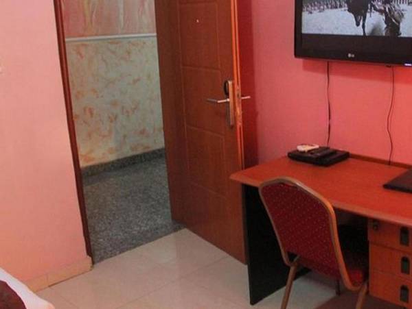 SOLAB HOTELS AND SUITES