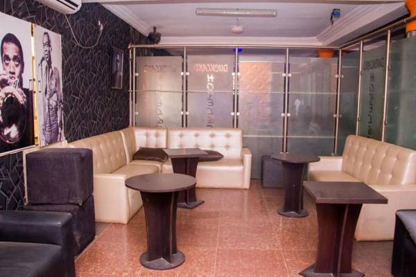 Duckland Hotel & Suites Ltd