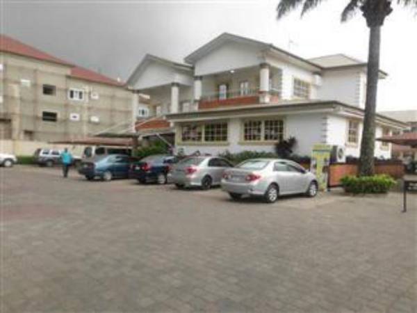 Whitehouse Hotels & Conference Center