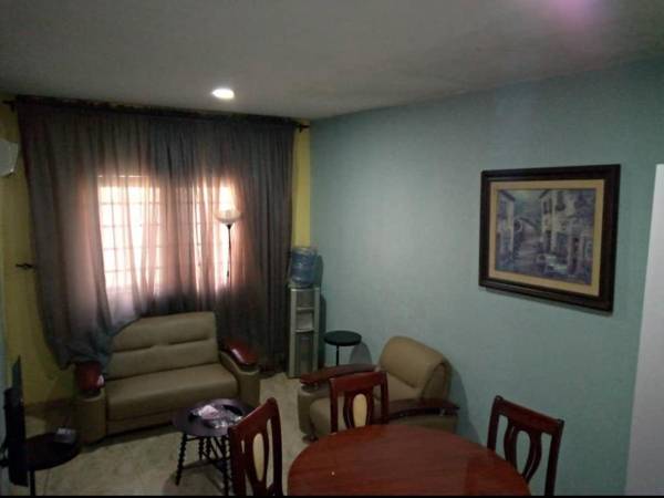 XrisBun Apt 1BR - Laderin GRA