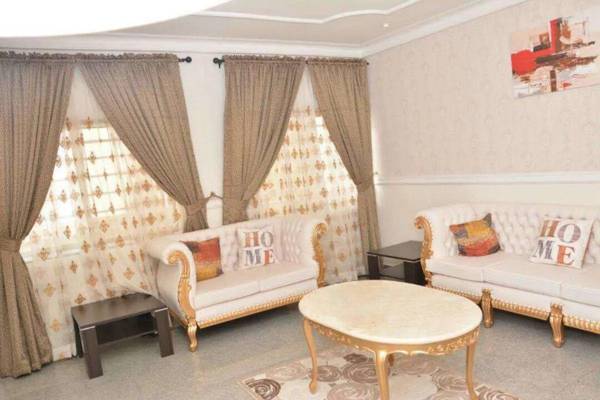 Champions Lodge