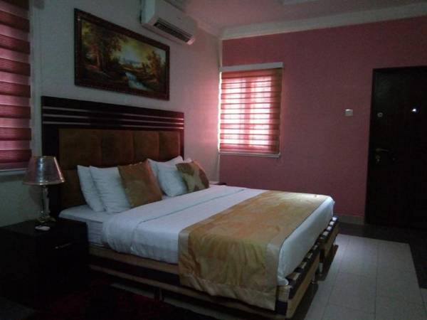 Crown Apartments Extended Stay Suites