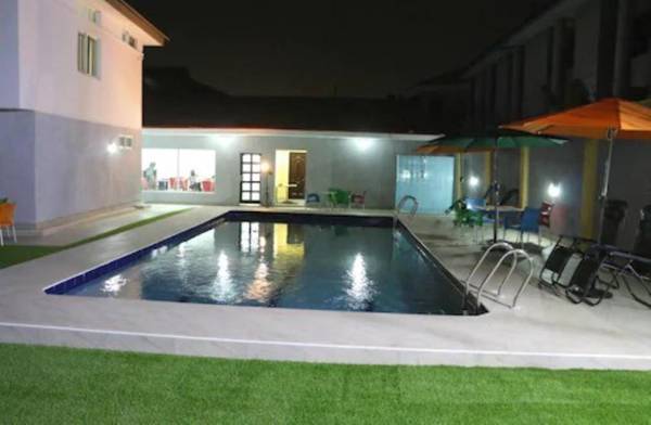 Bjorne Suites