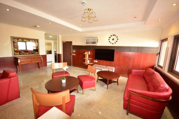 AlphaPlus Apartment 91