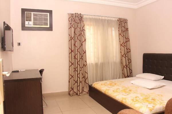 Kriscane Suites Annex