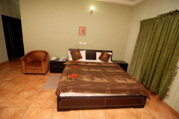 Grandville Hotel & Resort