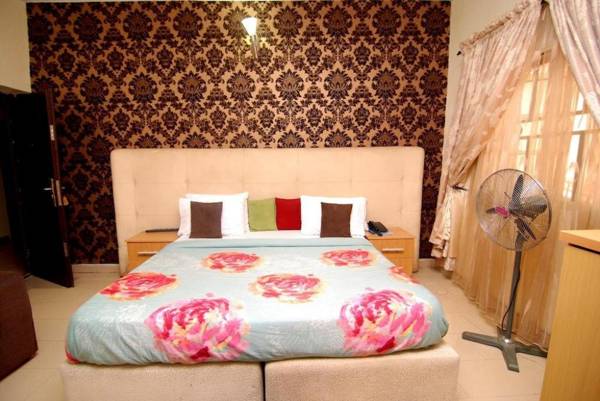 Ajoy Hotel And Suite