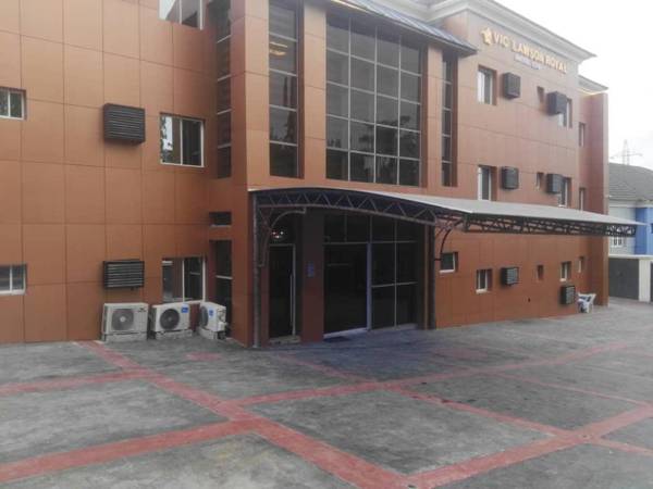 VIC-LAWSON ROYAL HOTEL LTD