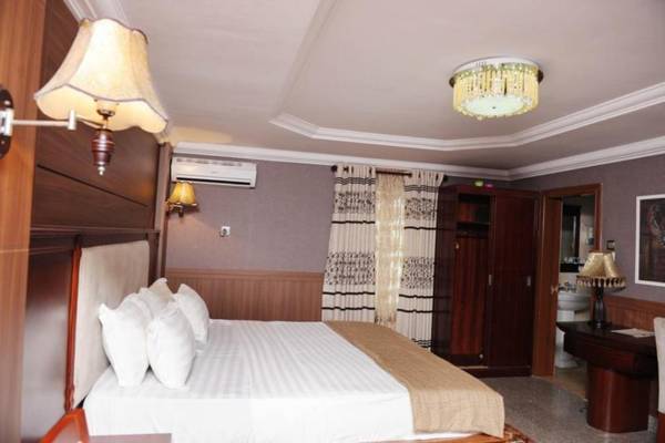 R&A City Hotels
