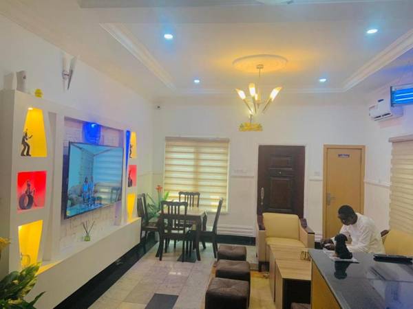The Breeze Apartment