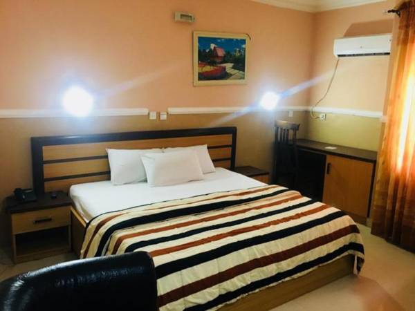 Feligold Royal Hotel Benin