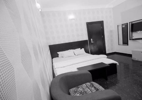 Grace Manor Hotels and Suites