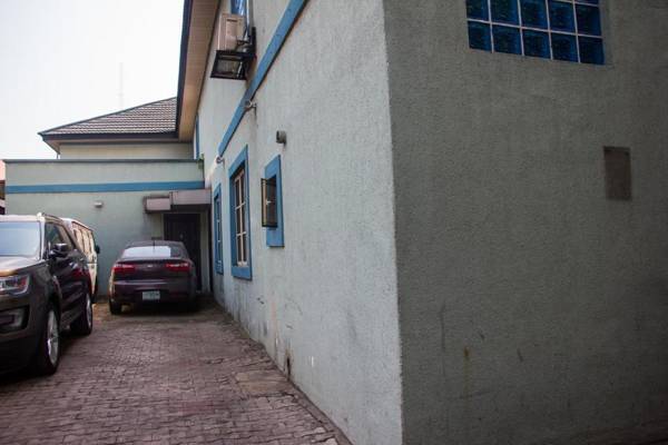 Precinct Comfort Services Yaba