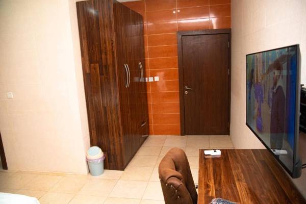 Enland Suites & Apartments
