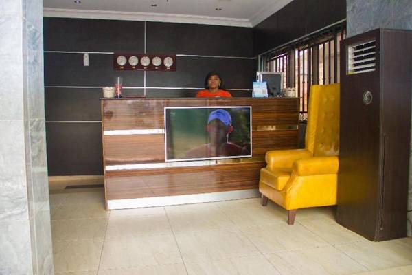 Paris Suites