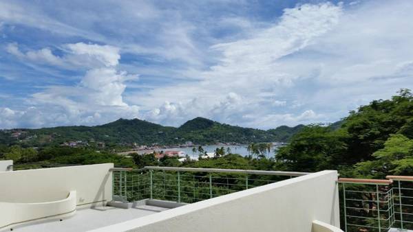 Wicks Getaway - 2bdrm Townhome