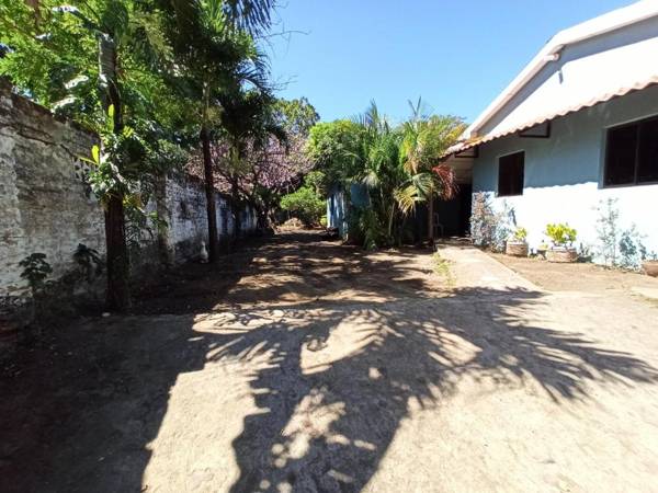 Ometepe House