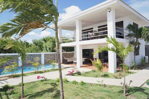 POPOYO BEACHFRONT VILLA OCEANVIEW AND SURF
