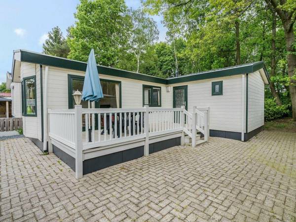 Comfortable chalet with a terrace at 3 km from Baarle-Nassau