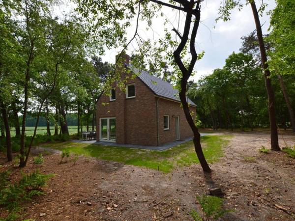 Beautiful house with 2 bathrooms completely free on private plot of 7000 m2