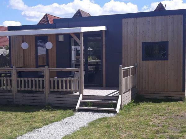 Modern chalet with 2 bathrooms in Friesland