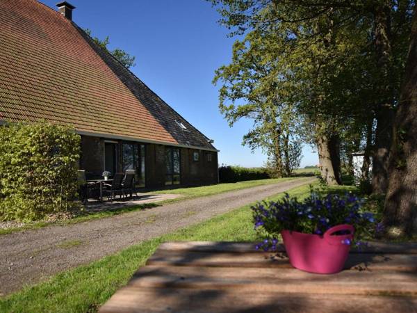 Rural holiday home in the Frisian Workum with a lovely sunny terrace