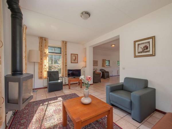 Comfortable holiday home with dishwasher in a nature reserve