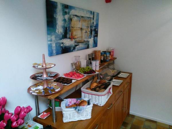 Hotel De Wilde Kriek - before De Karsteboom