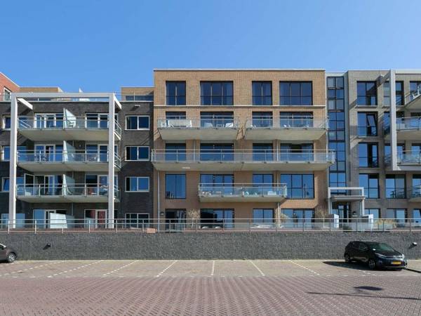 Modern apartment close to the beach and the sea