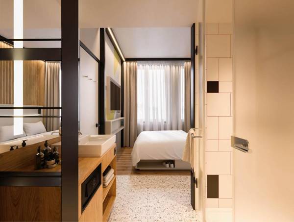 Motto by Hilton Rotterdam Blaak