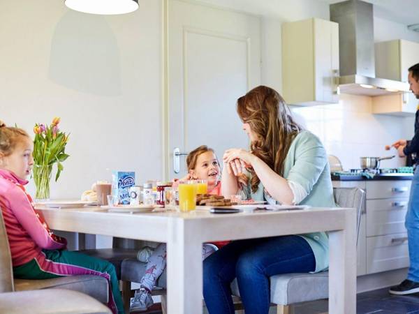 Tidy child-friendly villa with a sauna in Limburg