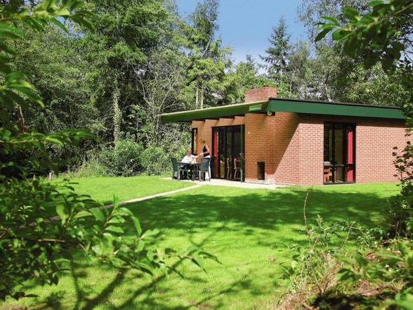 Nicely furnished bungalow with a gas fireplace in nature