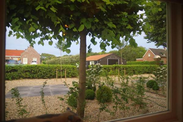 Holiday home Dijkstelweg 30 - Ouddorp with terrace and very big garden near the beach and dunes - not for companies