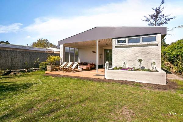 Holiday home Alexanderpark 13 - Ouddorp garden with covered terrace near the beach - not for companies