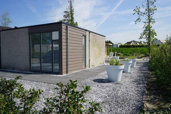 Populier 5 Modern bungalow - for the use of the sauna additional costs are applicable - near the beach - not for companies