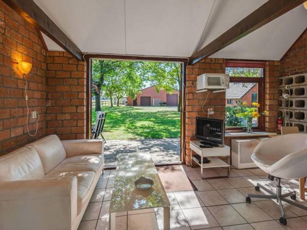 Workspace - Beautifully located house on the Drentse flatlands.