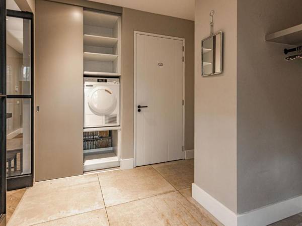 Charming Holiday Home in Nijverdal with Jacuzzi