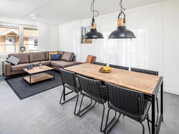 Luxurious villa with dishwasher only 500 m. from the sea