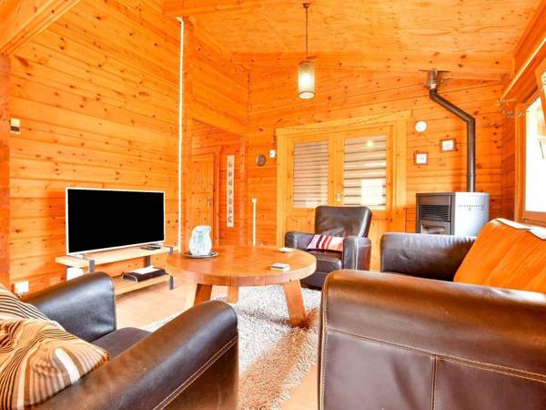 Wooden Holiday Home in Meijel with Private Garden