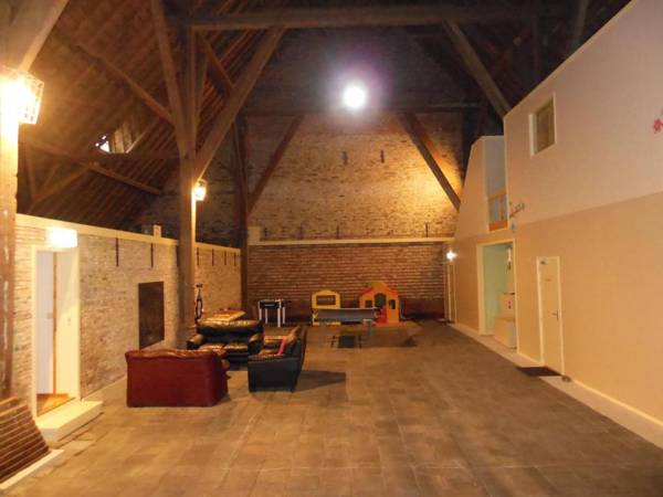 Exquisite Apartment near Lake in Arum