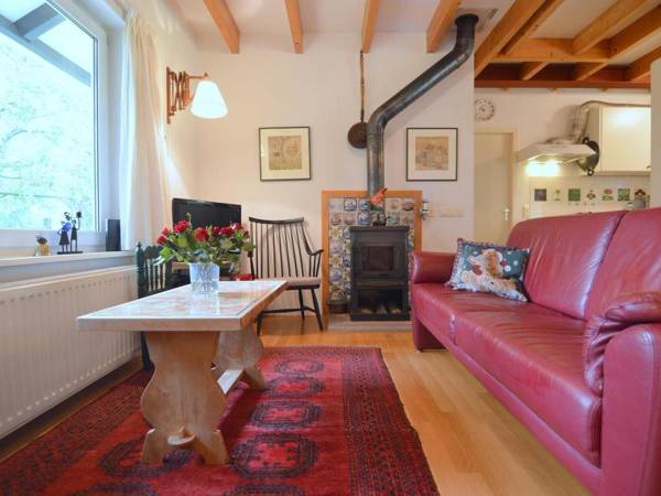 Holiday Home in Heino with Roofed Terrace and Fenced Garden