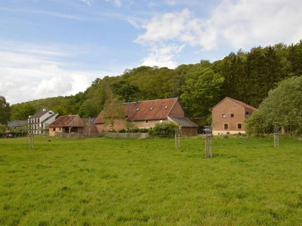 Comfy Holiday Home near Forest in Slenaken