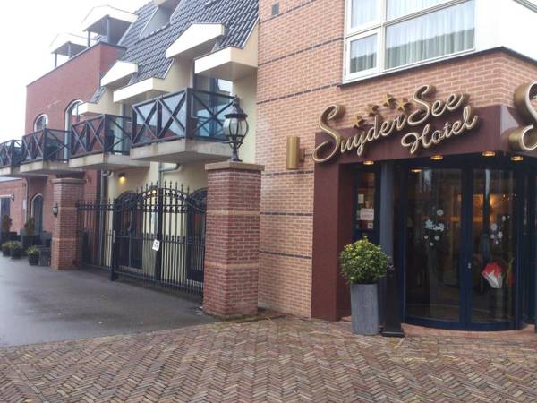 SuyderSee Hotel