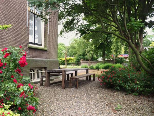 Luxurious Holiday Home in Enkhuizen with Parking
