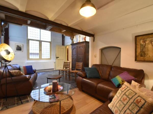 Group accommodation in beautiful historical building in Enkhuizen town centre