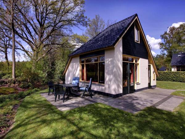 Cozy holiday home with a bubble bath near Zwolle